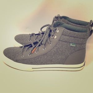 Top kick wool gray led boots